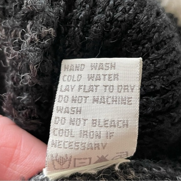 ✅HOST Pick✅ Curio New York Sweater, Large - Picture 6 of 10